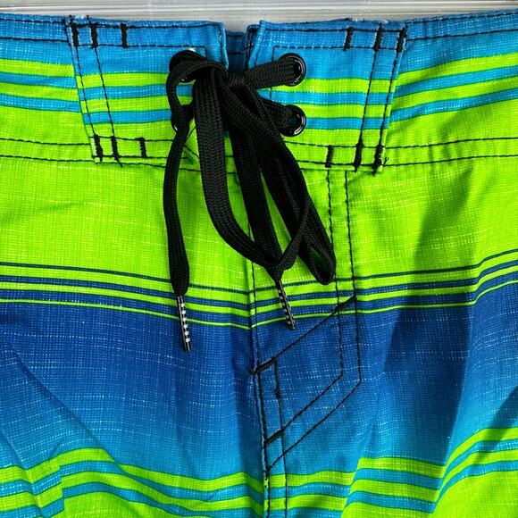 O’Neill Men’s 30 Santa Cruz Stripe Board Shorts No Stretch - Picture 2 of 10